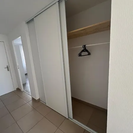 Le Familial 6 Personnes Wifi Parking Apartment Bebing