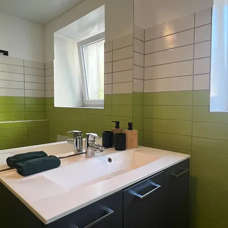 Apartment Le Familial 6 Personnes Wifi Parking