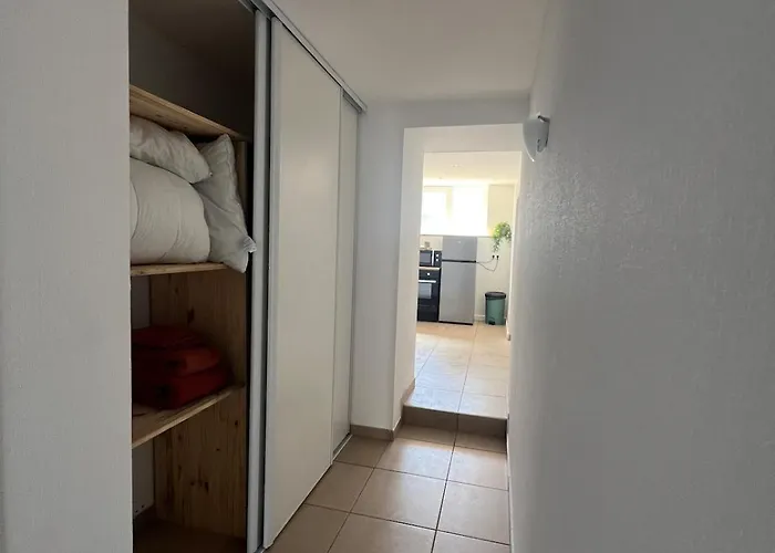 Le Familial 6 Personnes Wifi Parking Apartmán *