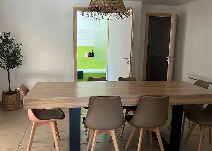 Le Familial 6 Personnes Wifi Parking Apartmán